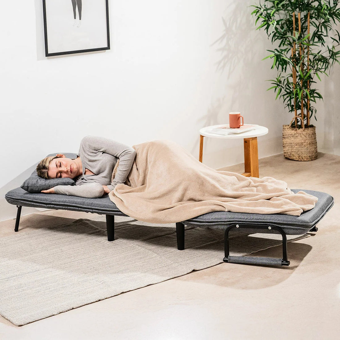 Softfa 4-in-1 Schlafsessel mit Kissen – Detailansicht 3