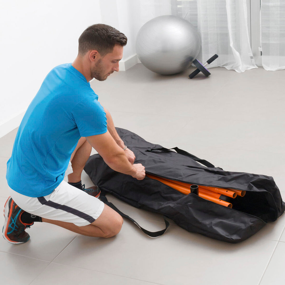 Pack Klimmzug- und Fitnessstation mit Übungsanleitungen und Satz regulierbaren Stretchbändern mit Accessoires und Übungsleitfade – Detailansicht 2