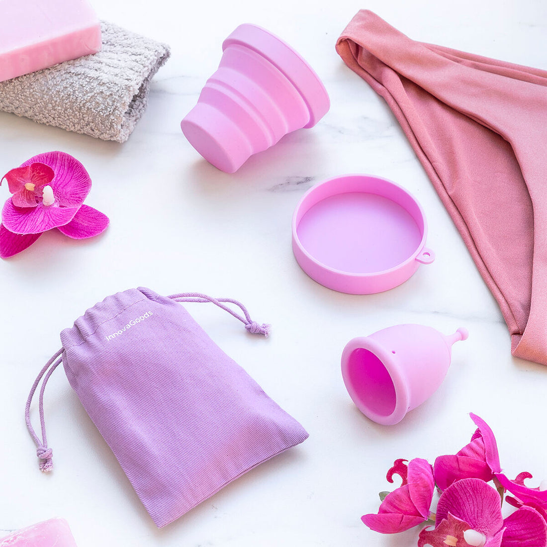 2er-Pack Menstruationstassen mit Zubehör Kuppy (Größe S 20 ml und Größe L 25 ml) – Detailansicht 1
