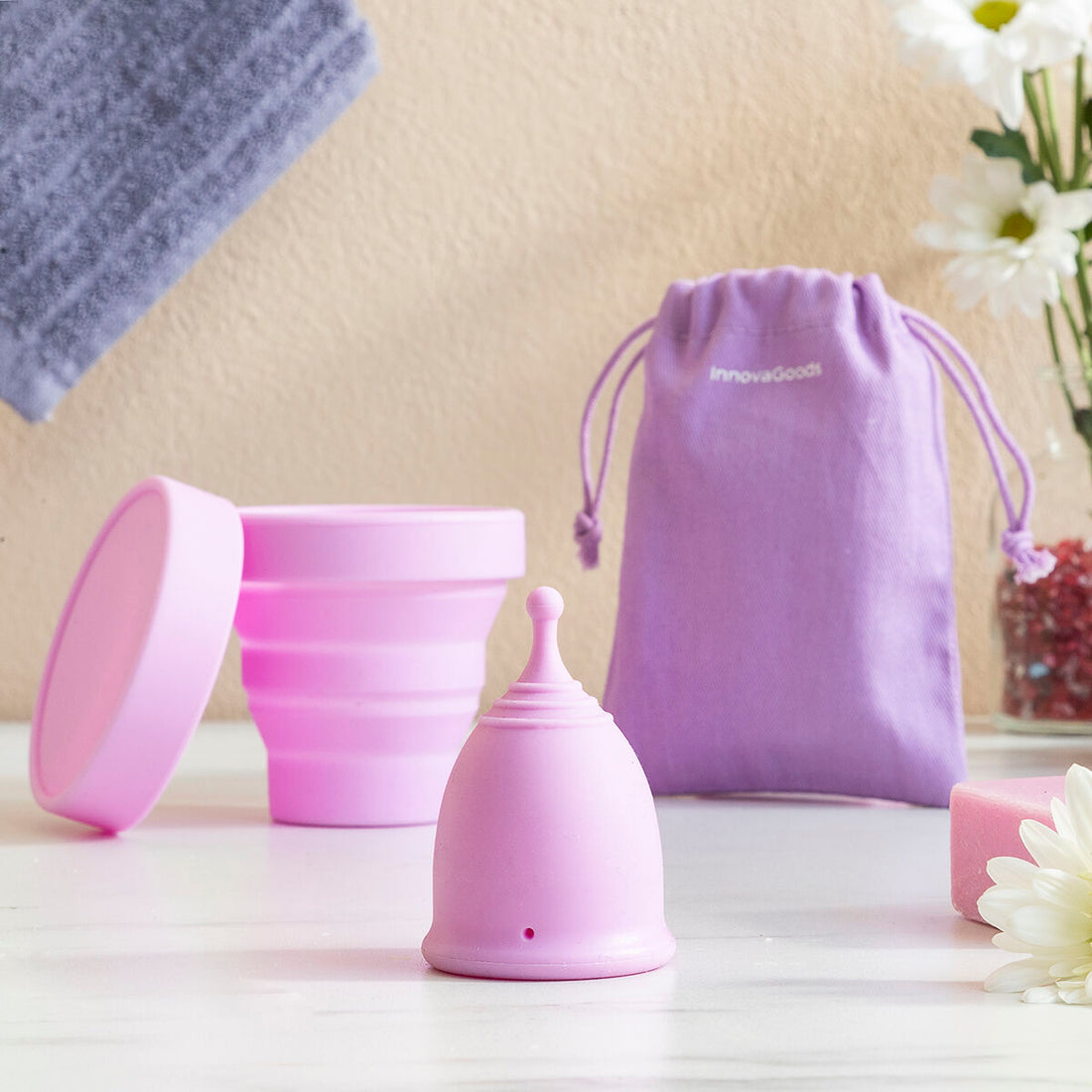 2er-Pack Menstruationstassen mit Zubehör Kuppy (Größe S 20 ml und Größe L 25 ml) – Detailansicht 3