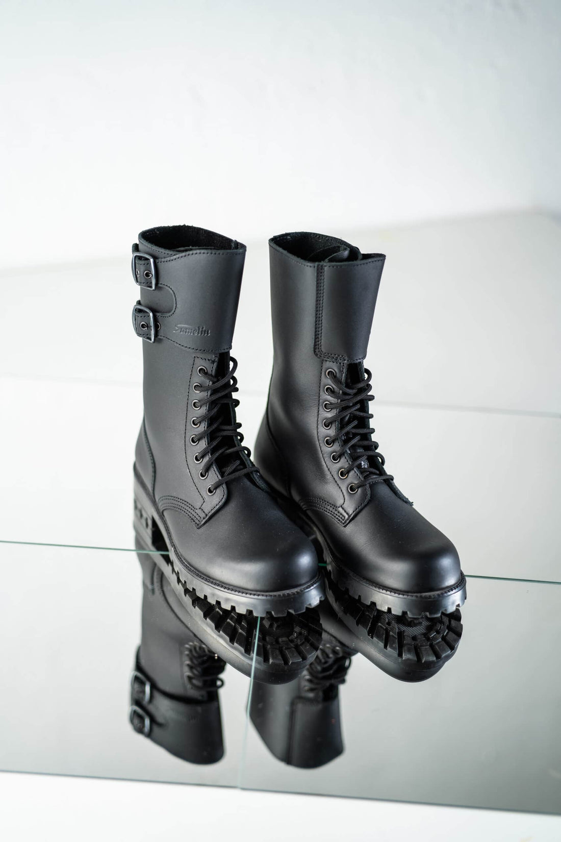 791 Tarkovsky Stiefel – Schwarz – Detailansicht 2