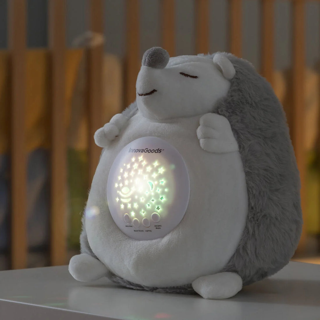 Spikey Plüsch-Igel mit weißem Rauschen & Nachtlicht – Detailansicht 2