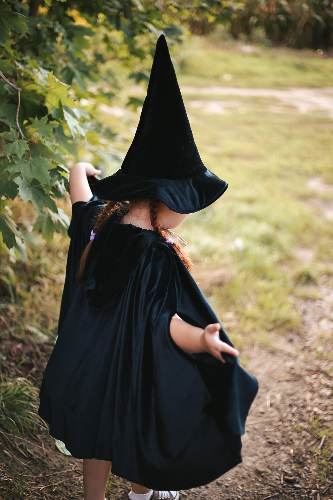 Kinder-Kostümumhang – Black Riding Hood, Schwarz – Detailansicht 5