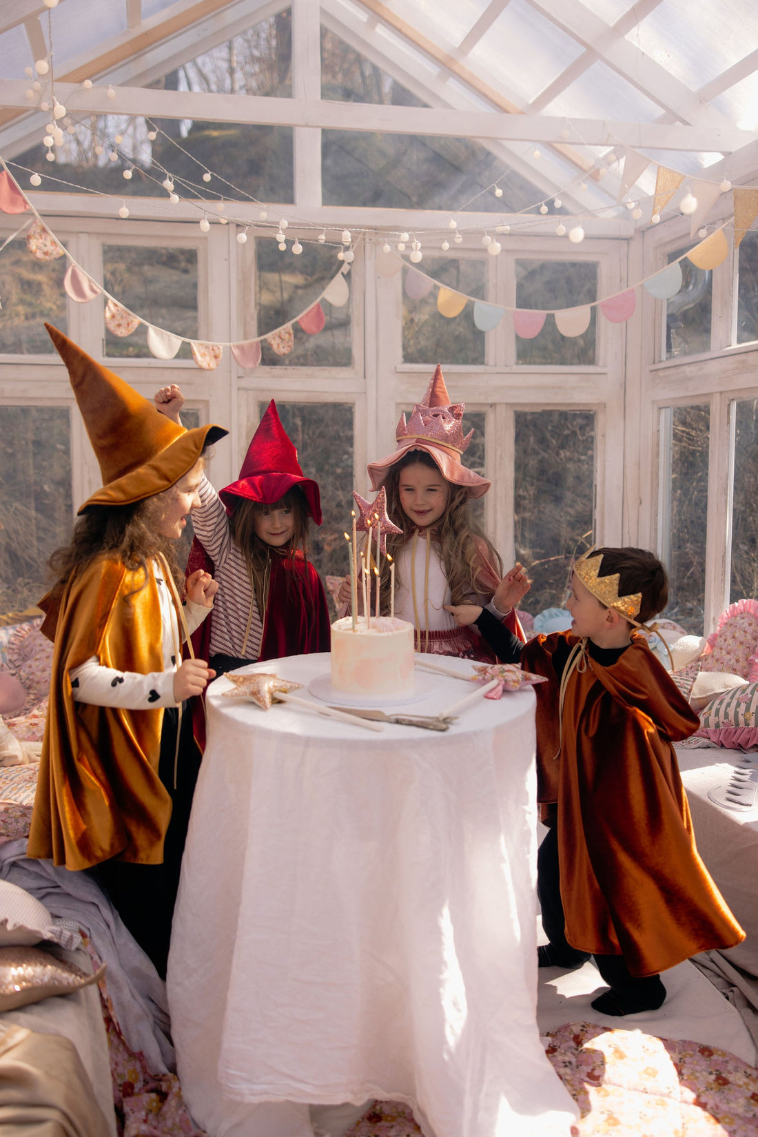 Kinder-Kostümumhang – Ginger Riding Hood, Orange – Detailansicht 5