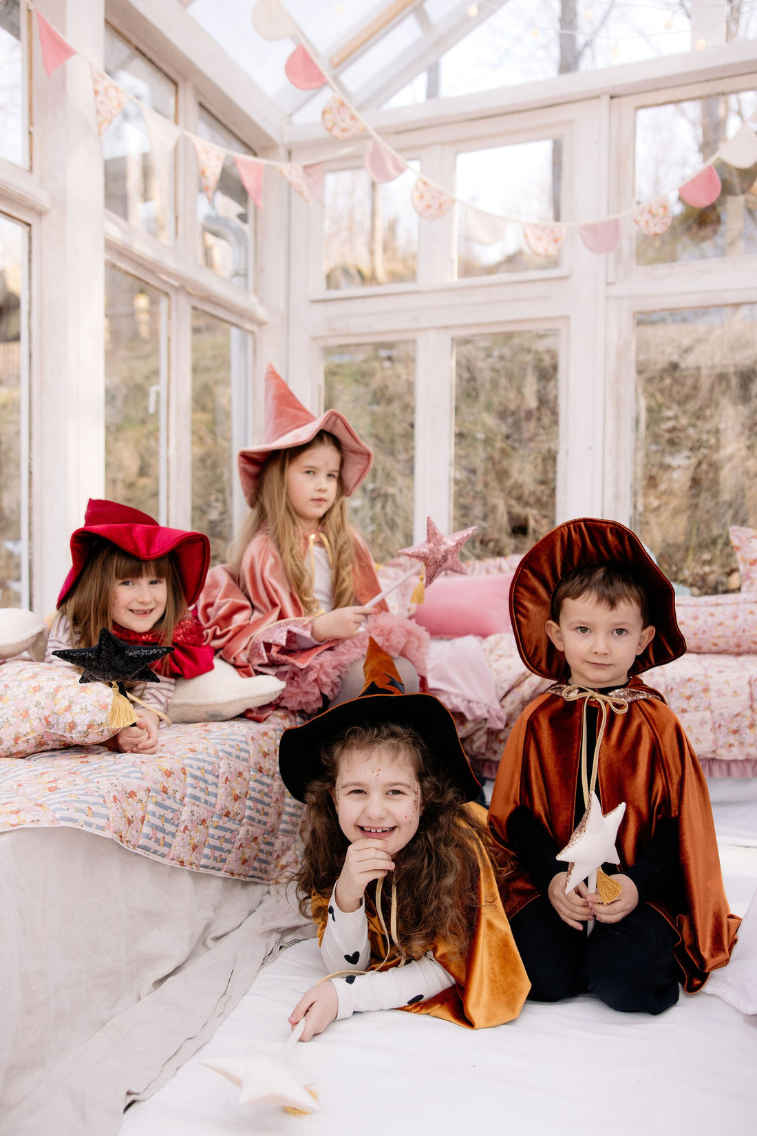 Kinder-Kostümumhang – Ginger Riding Hood, Orange – Detailansicht 4