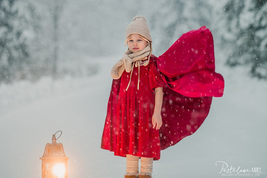 Kinder-Kostümumhang – Red Riding Hood, Rot – Detailansicht 3