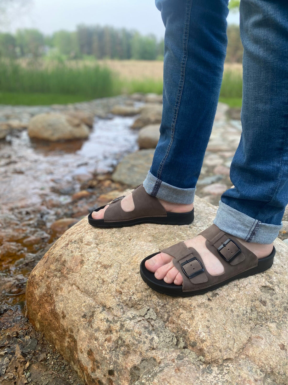 Märt Herren Sandalen – Dunkelbraun Nubuk – Detailansicht 1