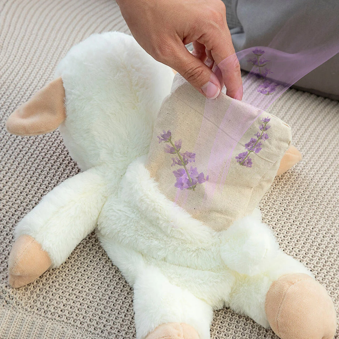 Wärme- und Kälte-Plüschschaf Wooly mit Lavendel – Detailansicht 1