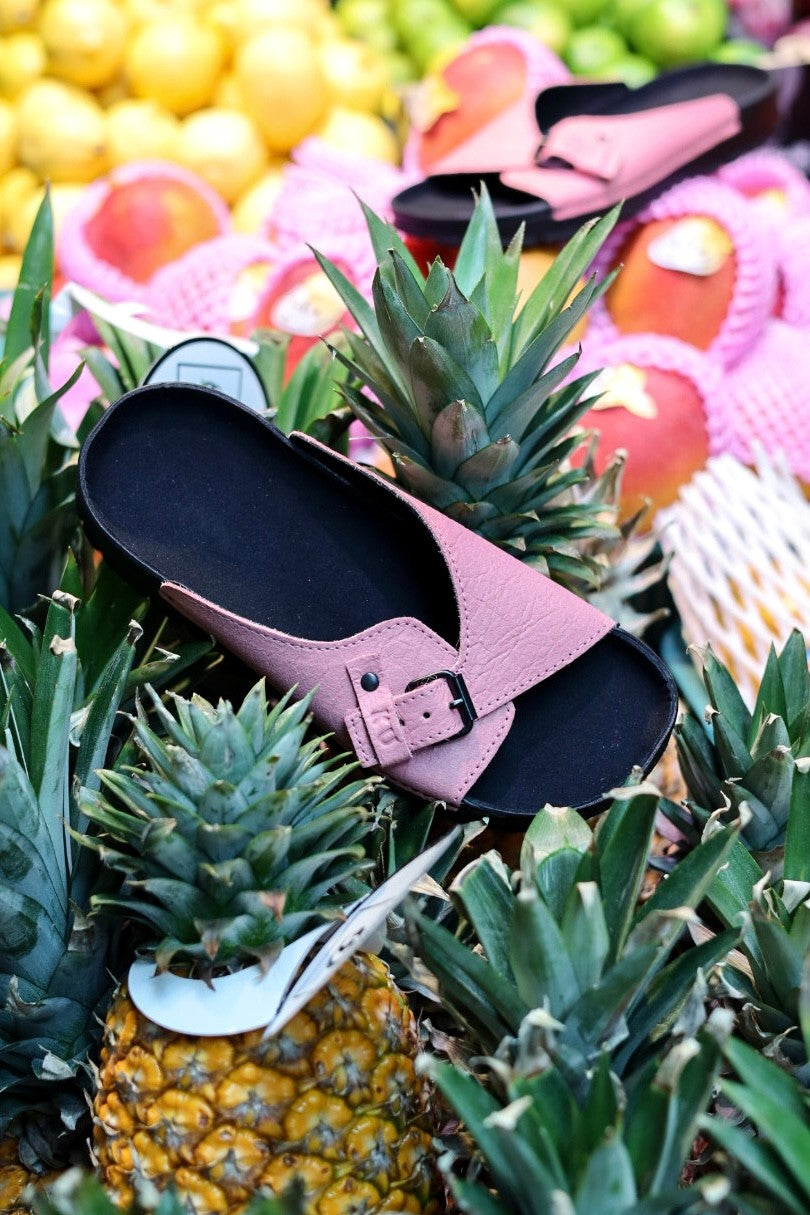 TOKU Rome Vegan Sandalen – Rosa – Detailansicht 1