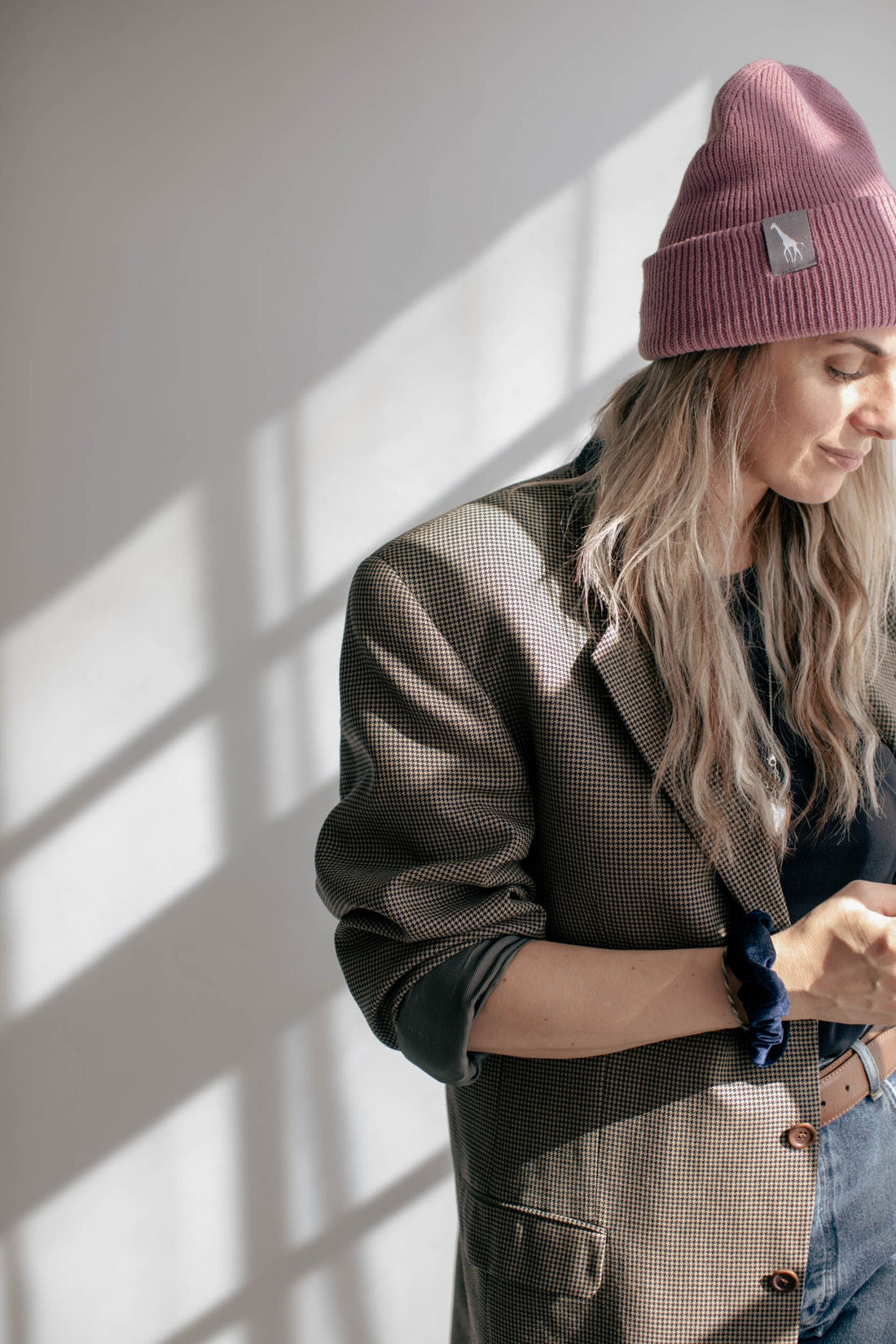 Extraweiche Beanie mit Giraffen-Label – Detailansicht 1