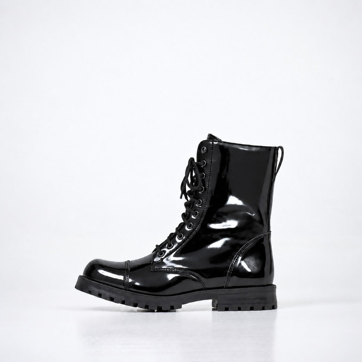 511 Lackleder Schwarz mit Reißverschluss