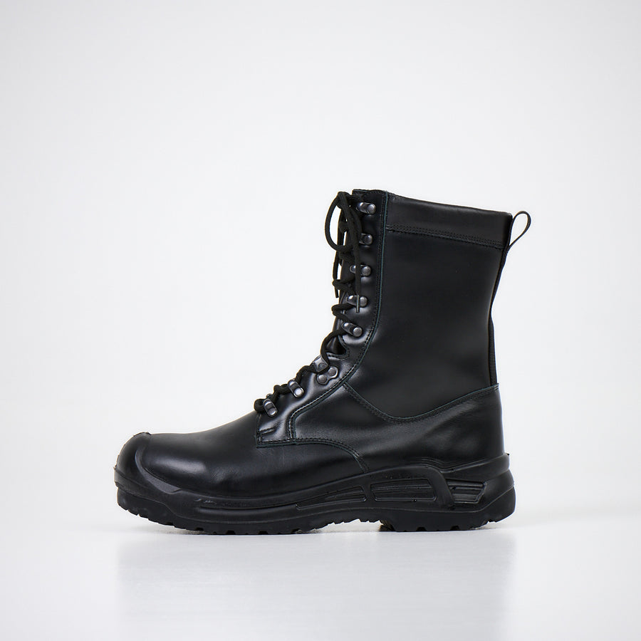 749402100 Lederstiefel mit Vibram-Sohle