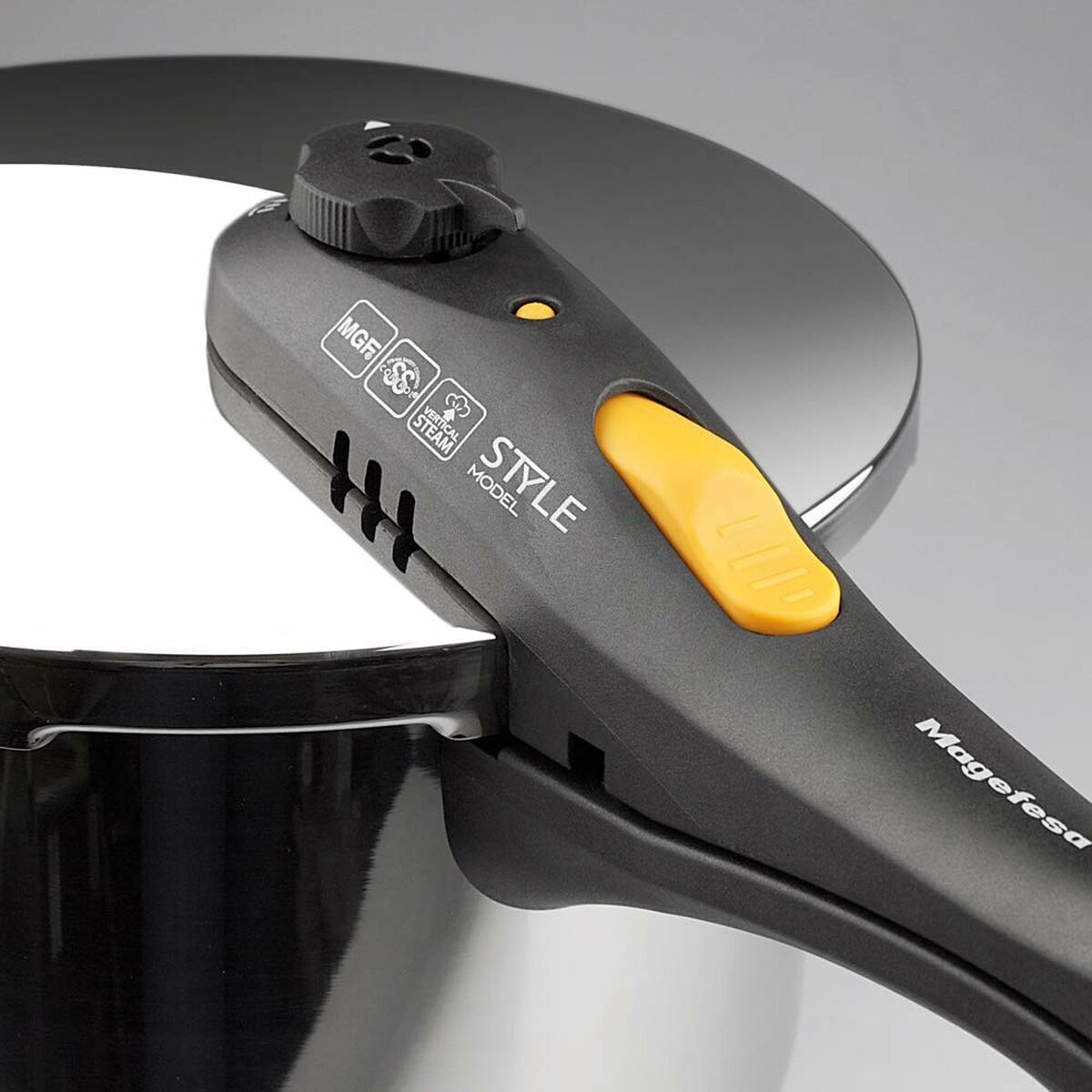 V2HDEFE5215FC578FC84F3C02B7A93E9196R7614590P3