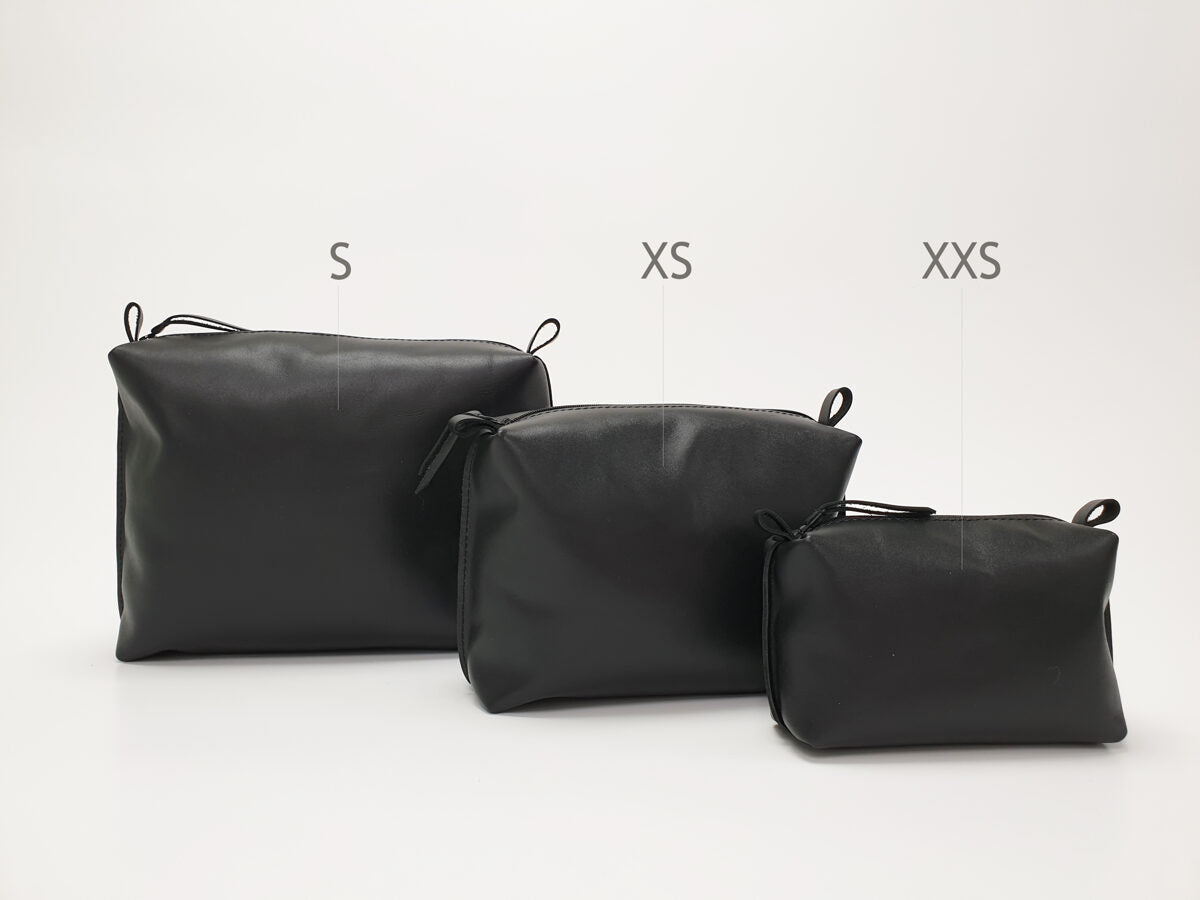 Leder-Kosmetiktasche – Schwarz, groß – Produktansicht 5
