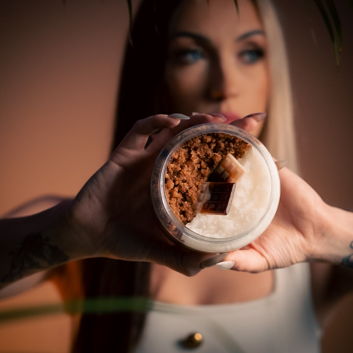 Schokolade und Vanille Körperpeeling, 300 g – Produktansicht 2