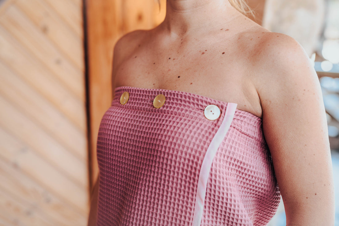 Spa – Wickeltuch für Damen – Waffelpiqué aus Baumwolle – Detailansicht 5