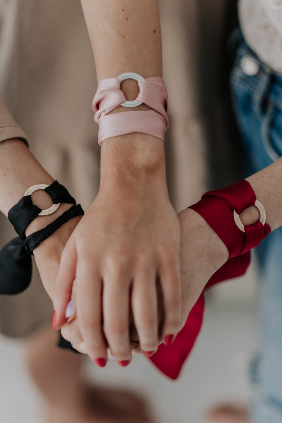 Seidenband – Armband „LOVE“