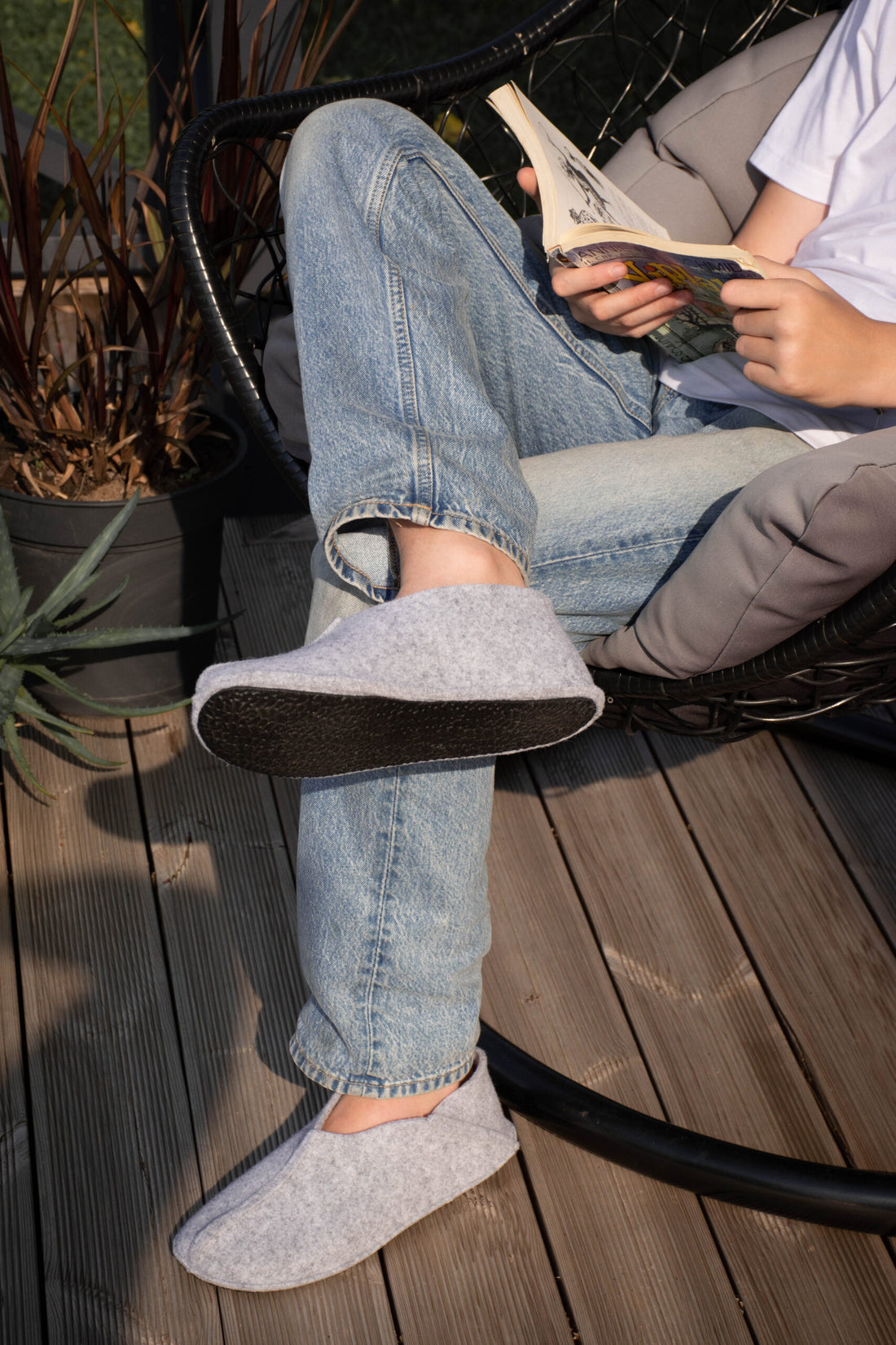 Tohkri Unisex Hausschuhe – Grau – Detailansicht 2