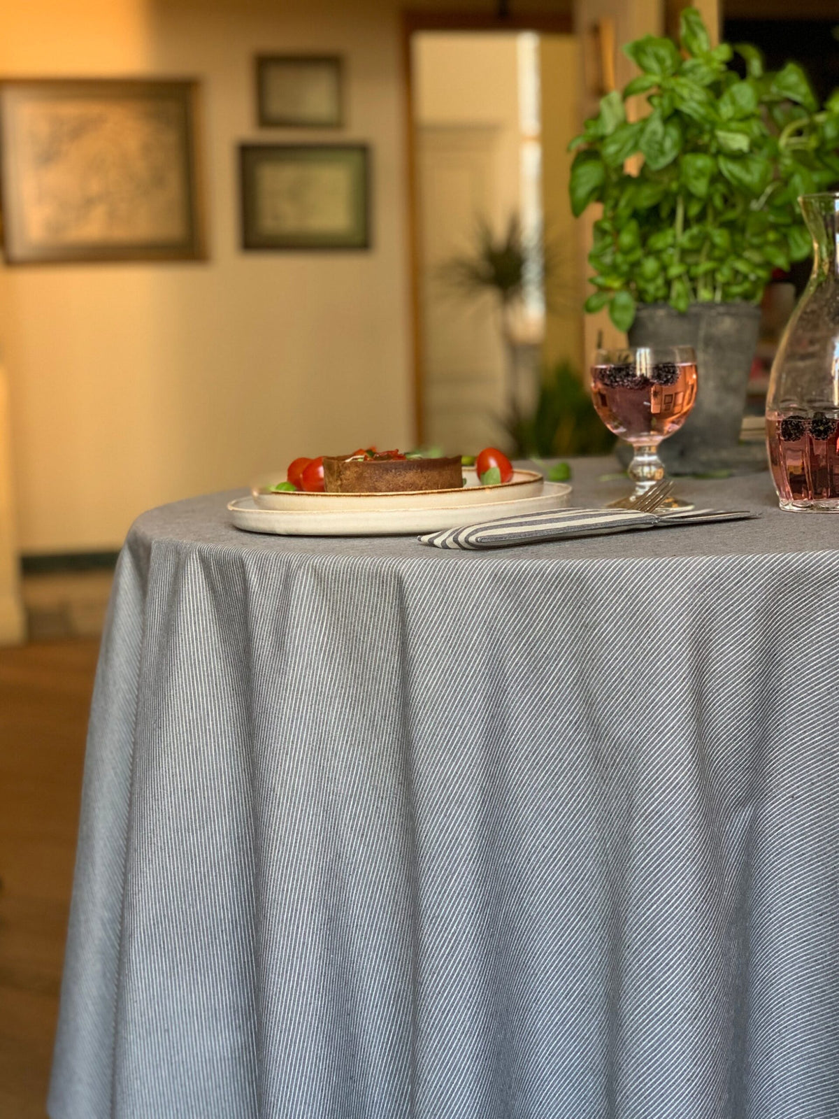 Runde Tischdecke aus recyceltem Stoff – Nord 2 – Produktansicht 2