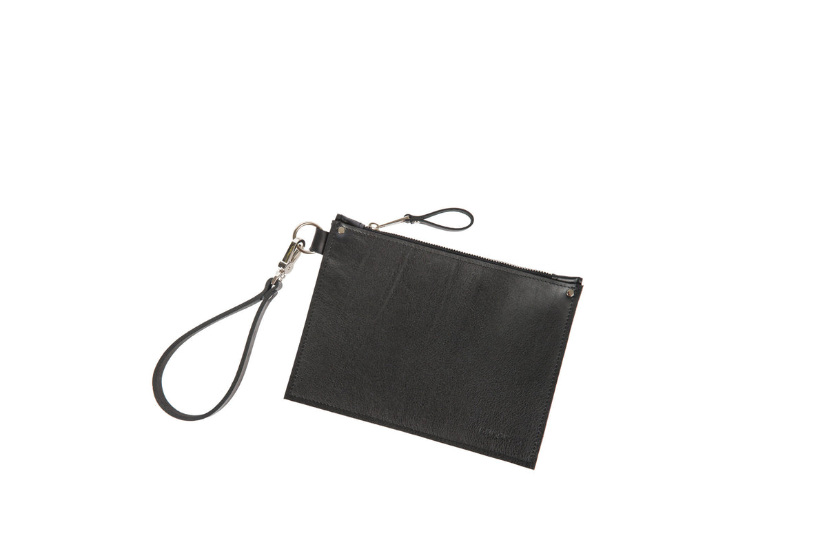 Leder-Clutch PYKOK Nina Schwarz mit Handschlaufe – Produktansicht 2