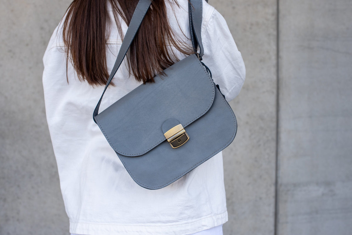 Schultertasche