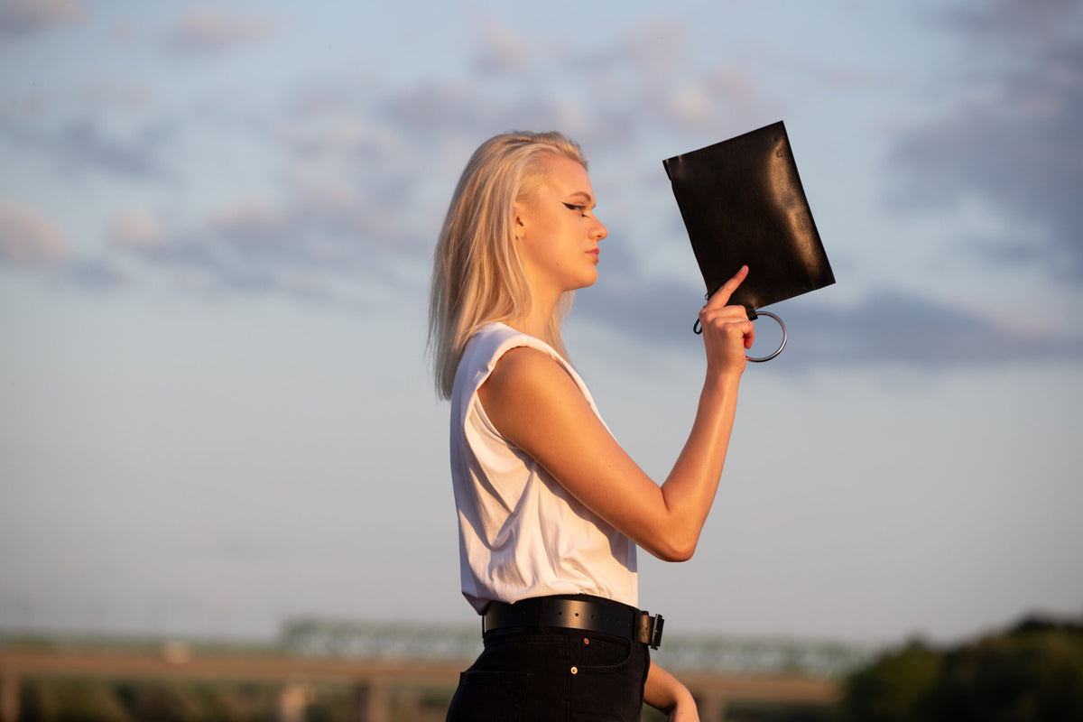 Clutch Nina mit a Ring Handle – Produktansicht 3