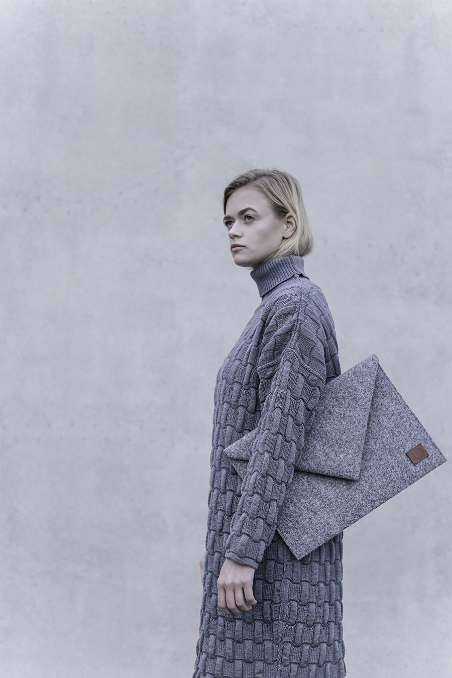 Clutch und Laptoptasche Skive – Grau – Detailansicht 1