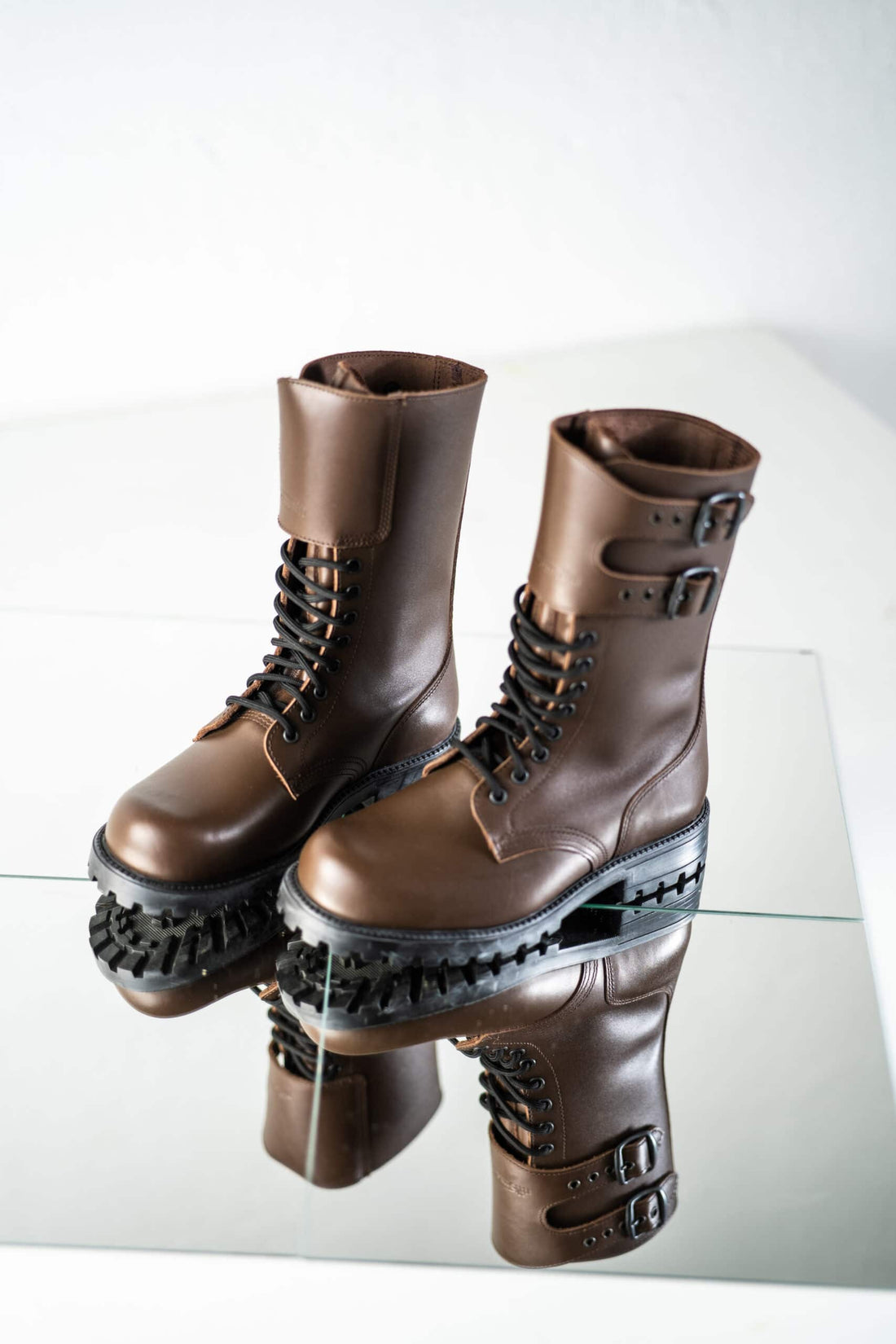 791 Tarkovsky Stiefel – Dunkelbraun – Detailansicht 1