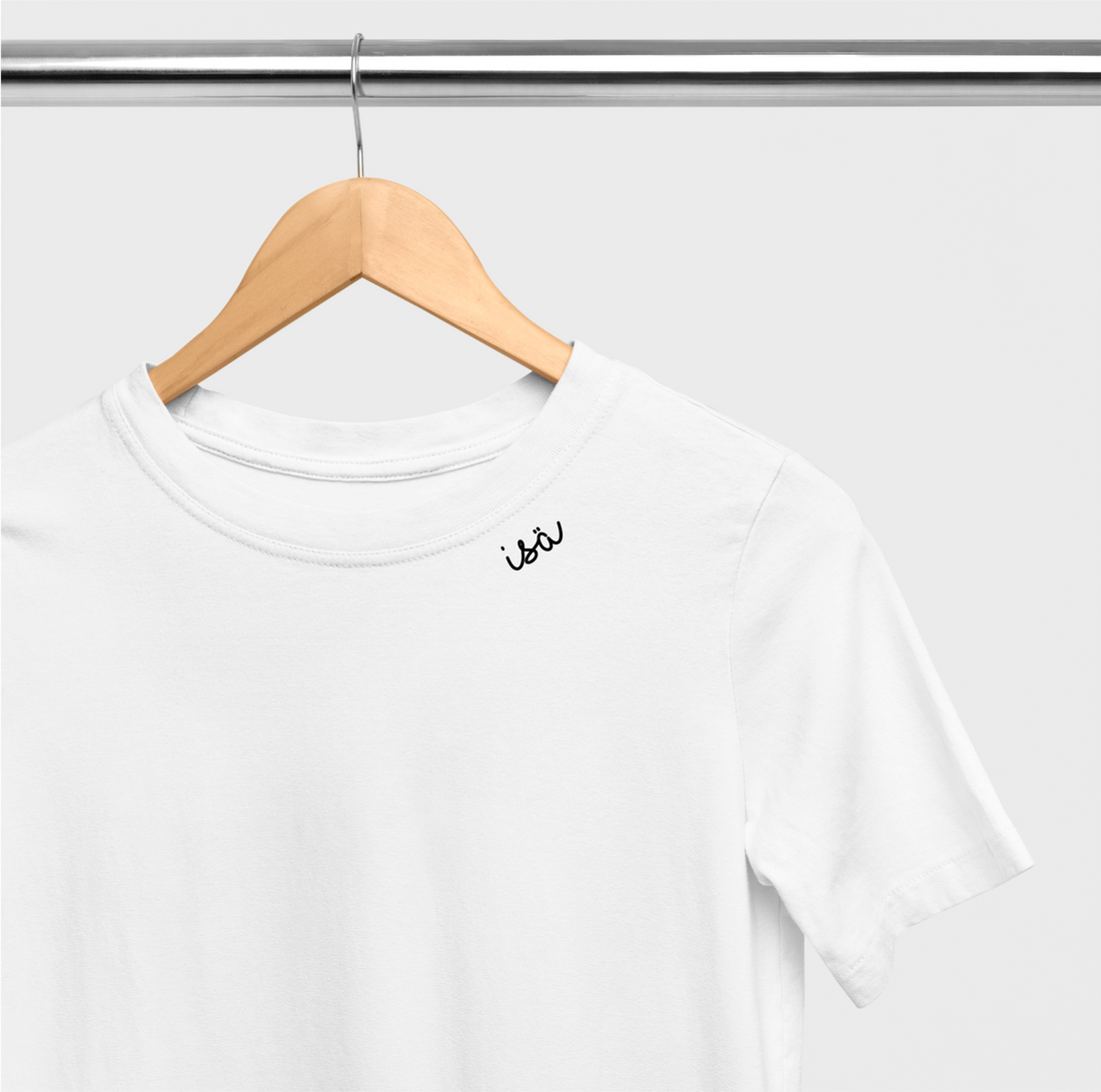 Bio-Baumwoll-T-Shirt mit besticktem Kragen "Isä" (FIN) – Detailansicht 1