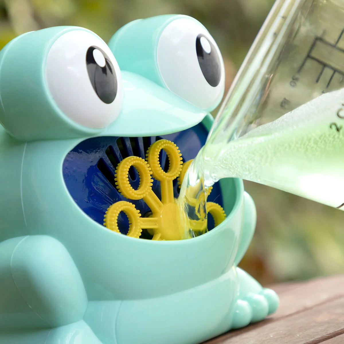 Seifenblasenmaschine Froggly für Kinder – Produktansicht 5