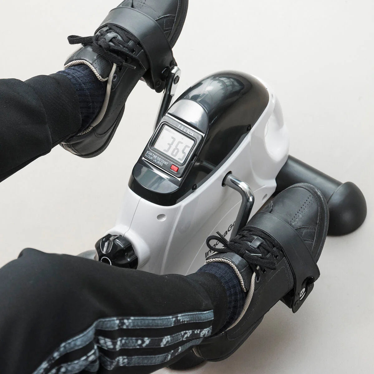 Fipex Arm- und Beinpedaltrainer mit LCD-Anzeige – Produktansicht 4