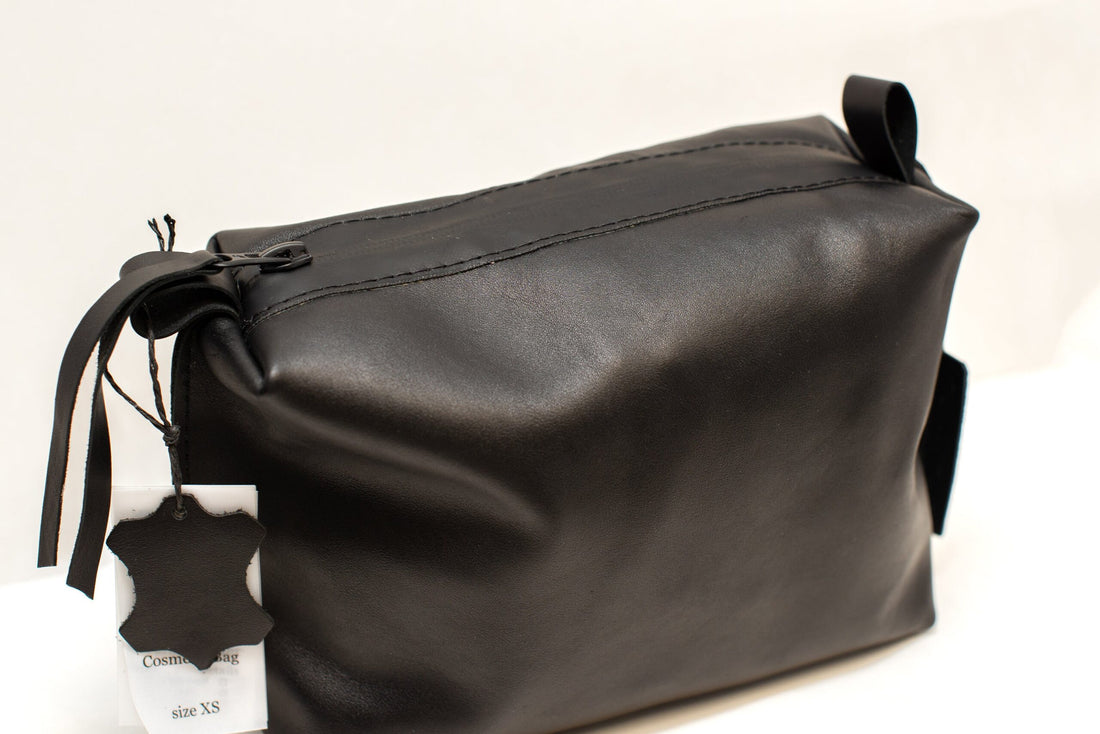 Leder-Kosmetiktasche – Schwarz – Medium – Detailansicht 3