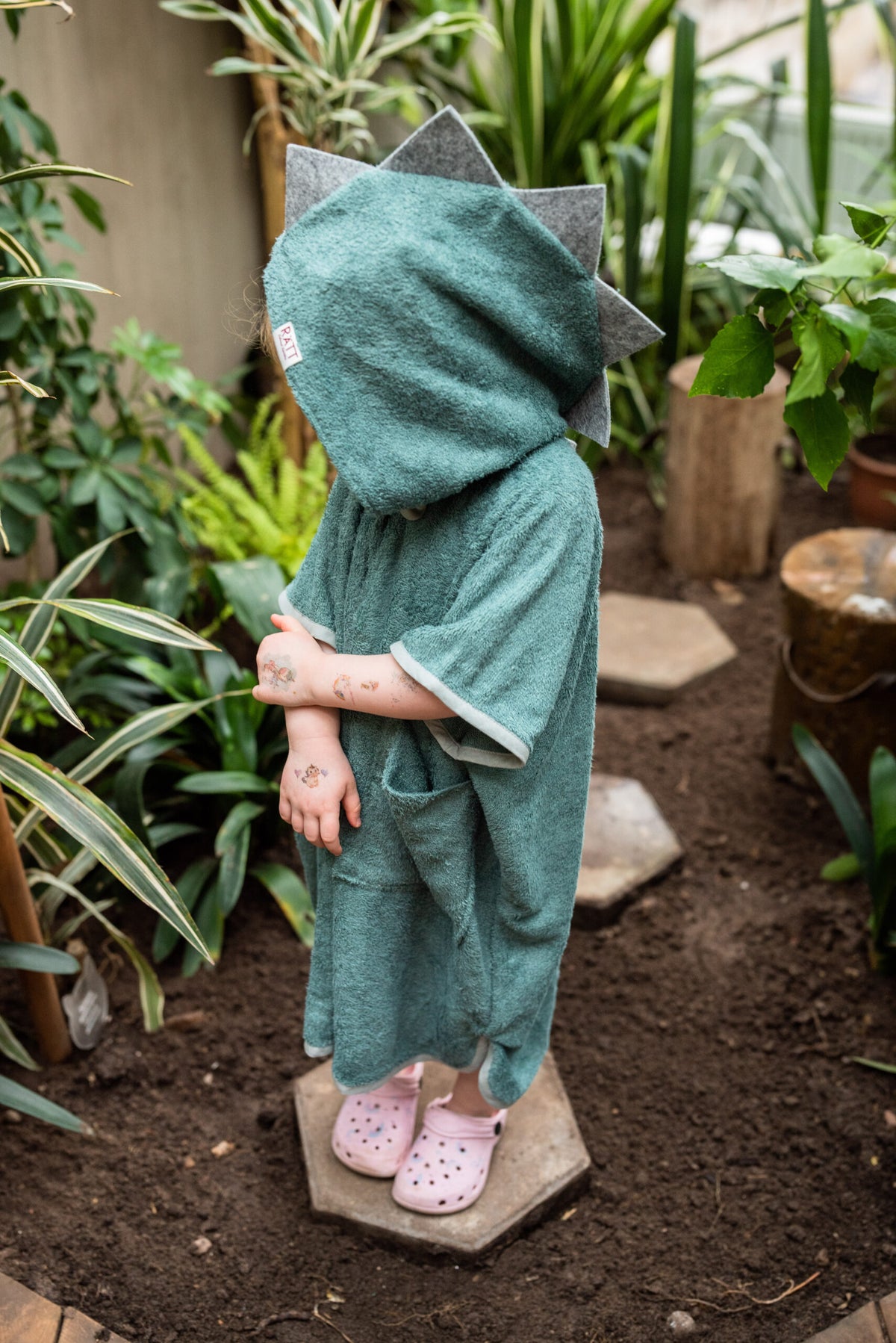 Kurzarm-Poncho DINOSAUR für Kinder, Größe 122-150 – Produktansicht 3