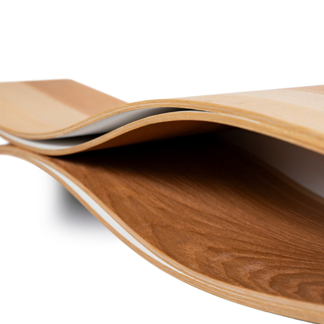 Schwebendes Wandregal aus Holz – Fish – Detailansicht 4