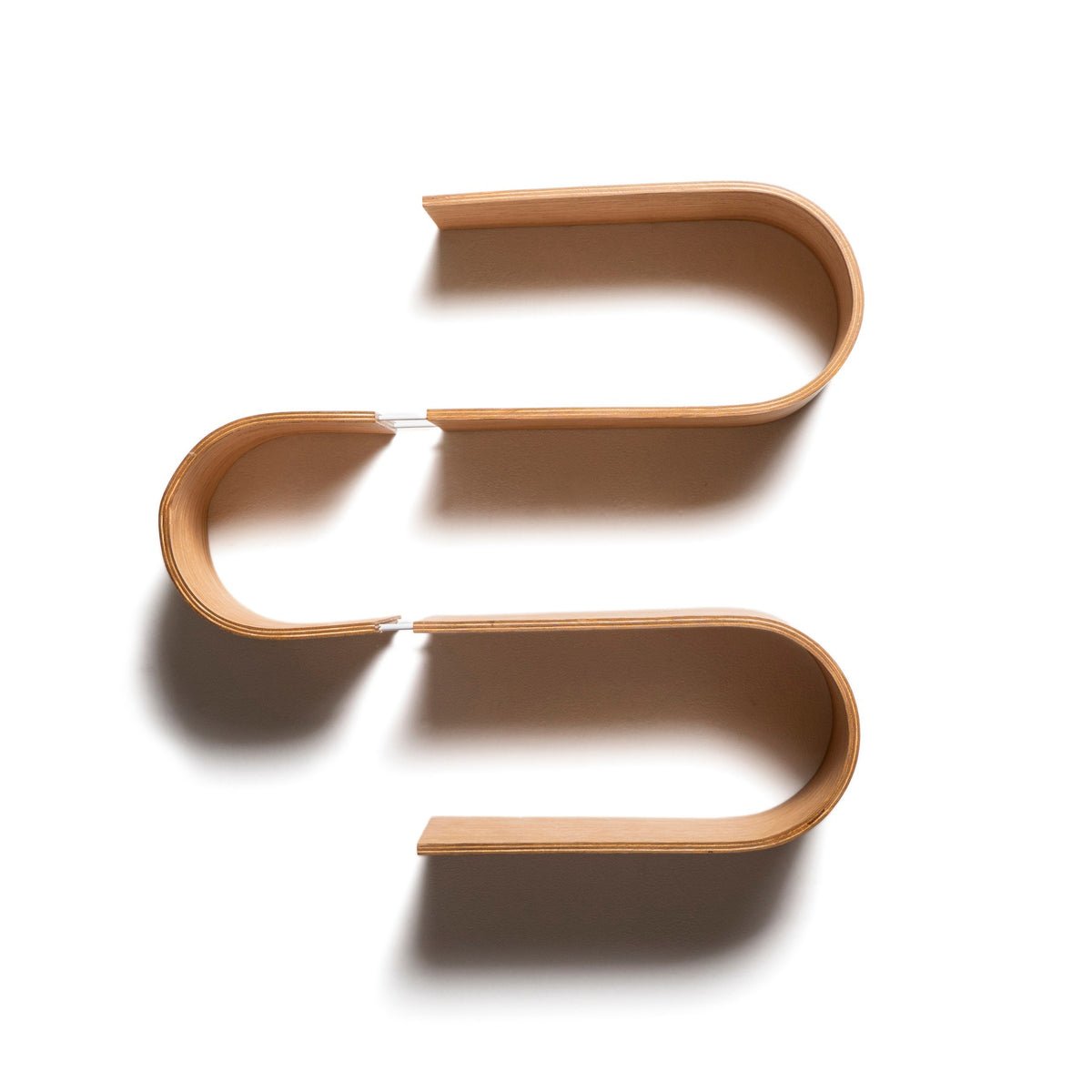 Schwebendes Wandregal aus Holz – Snake – Produktansicht 3