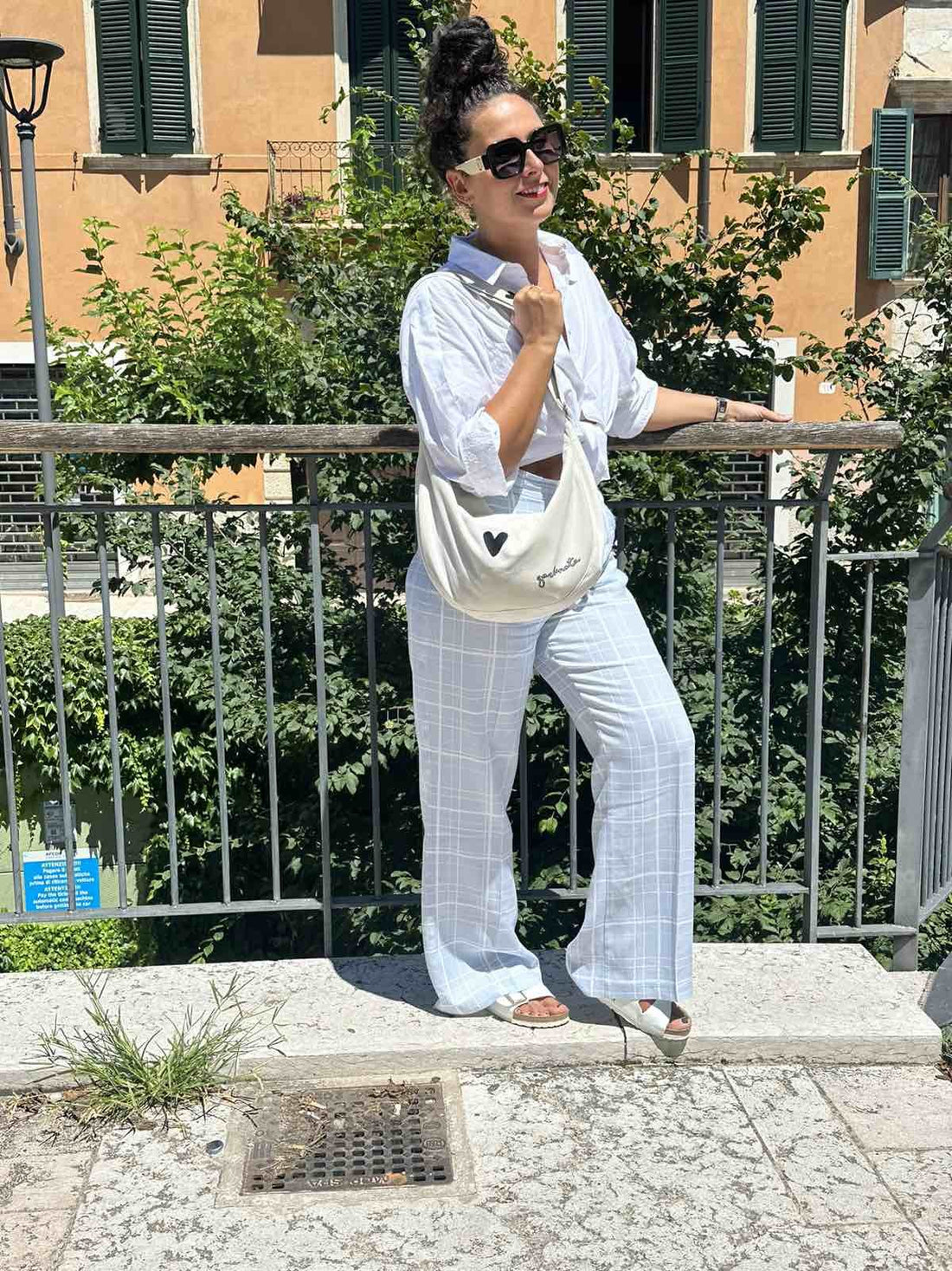 Hobo-Handtasche Heart – Weiß – Detailansicht 4