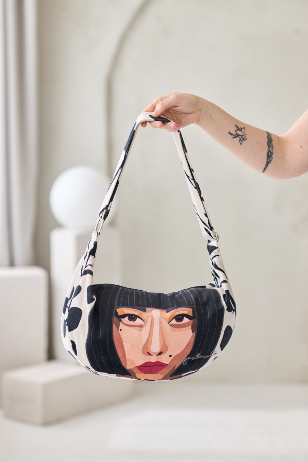 Hobo-Handtasche – Kiyoko