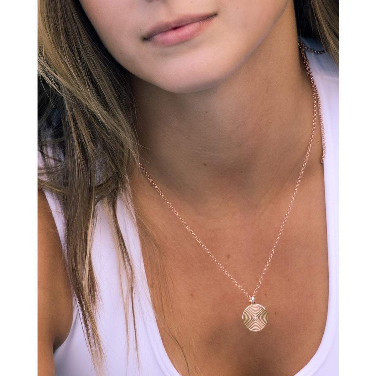 Illumi Infinity Pendant Halskette – Produktansicht 5