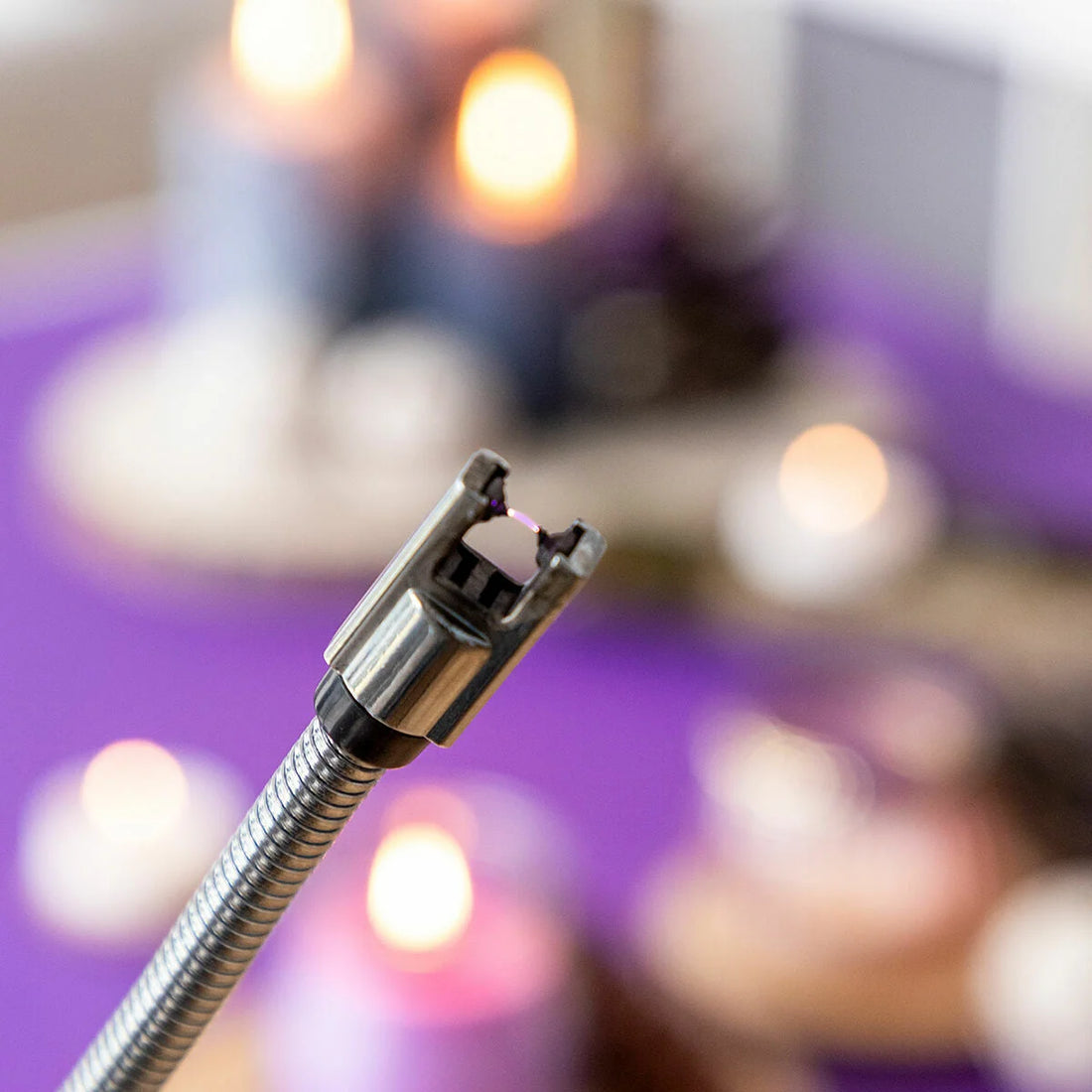 Wiederaufladbares und biegbares elektrisches Feuerzeug Eflecther – Detailansicht 2