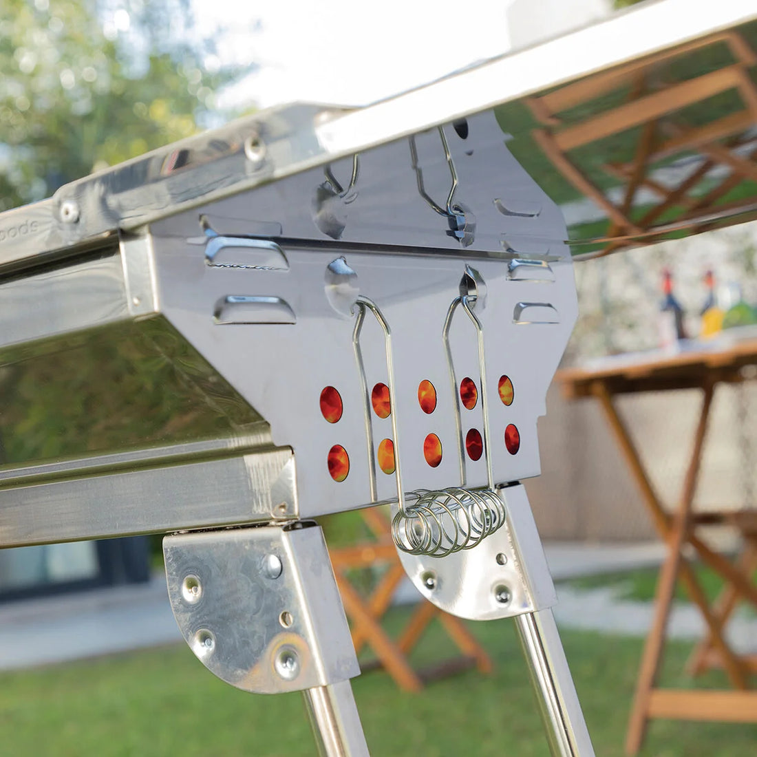 ExelQ klappbarer Holzkohlegrill aus Edelstahl – Detailansicht 3