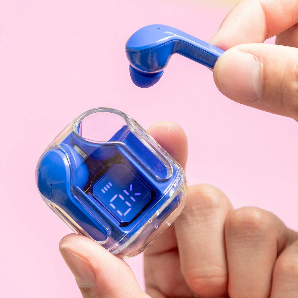 Kabellose In-Ear-Kopfhörer Blue mit Ladebox – Produktansicht 4
