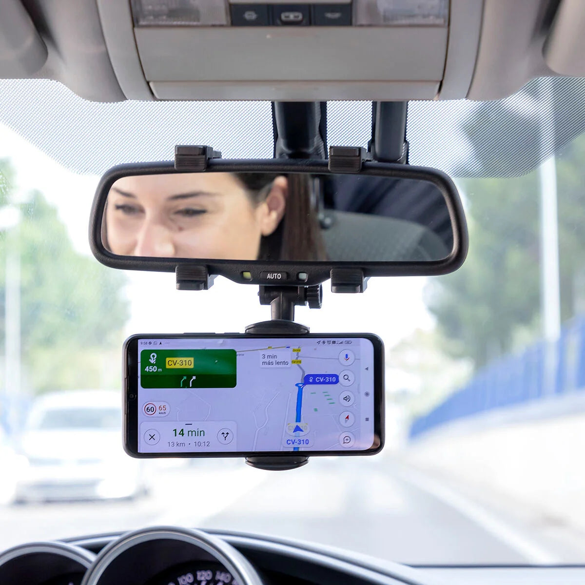 Stropp Smartphone-Halter für Rückspiegel – Produktansicht 2