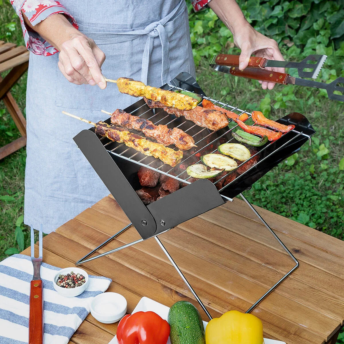 InnovaGoods Tragbarer Mini-Holzkohlegrill Foldecue