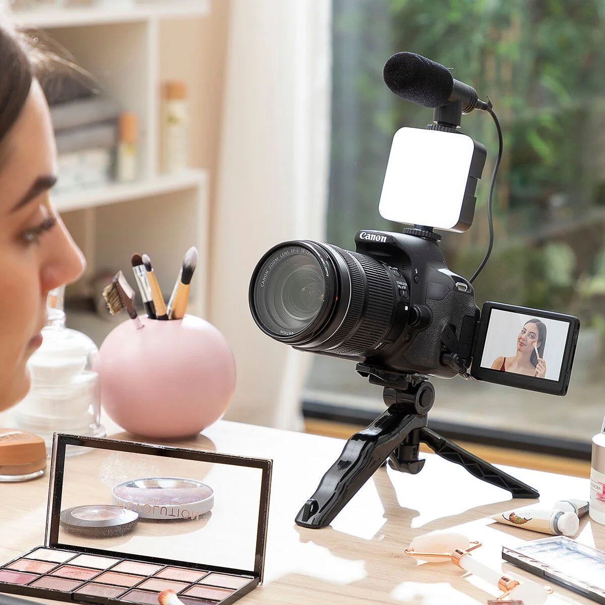 Plodni Vlogging-Kit mit Licht & Mikrofon, 6-teilig – Produktansicht 2