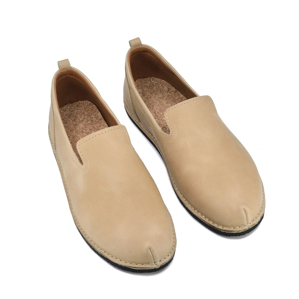 TOKU London Classic Schuhe – Beige – Detailansicht 1