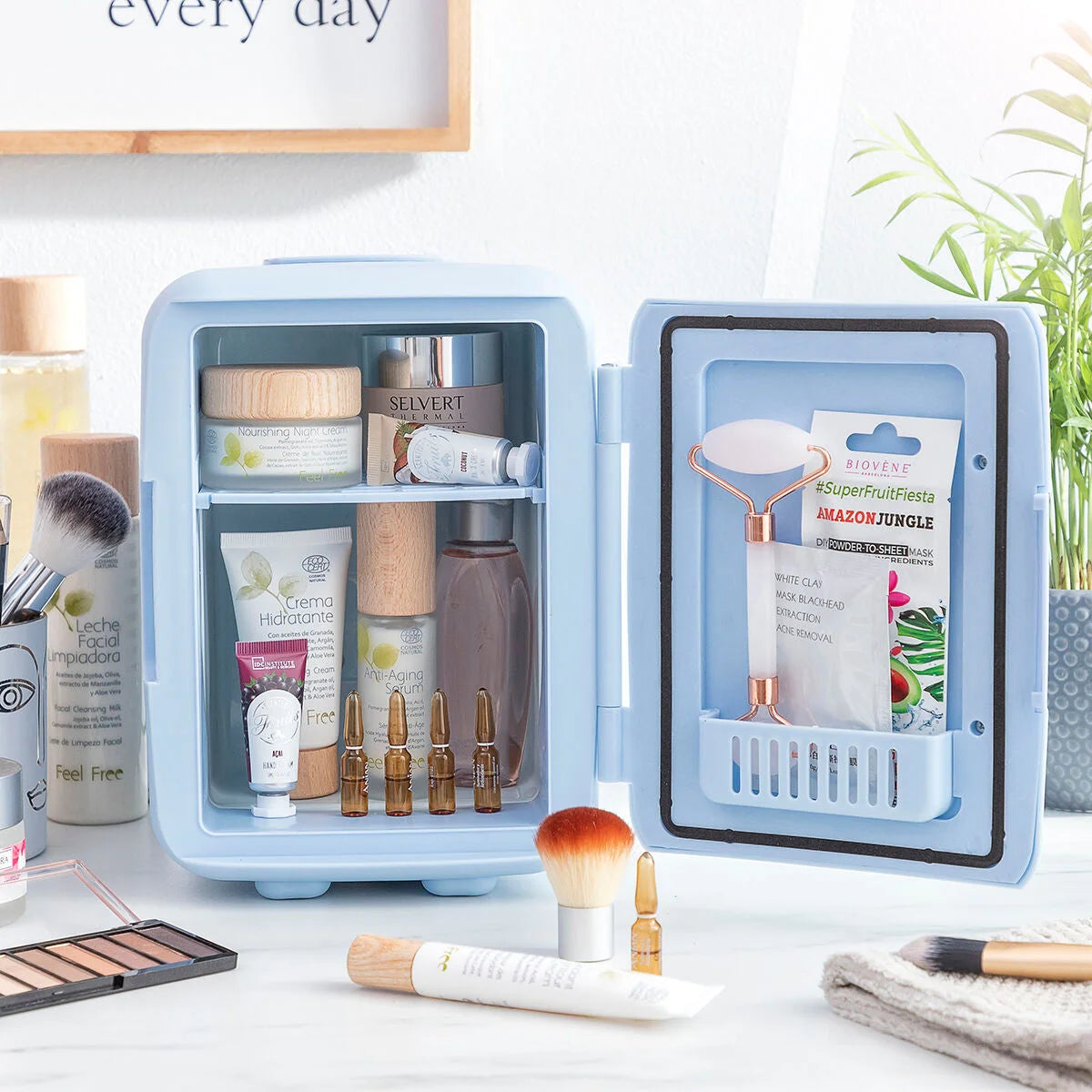 Mini-Kosmetik-Kühlschrank Frecos, 4 L – Produktansicht 3