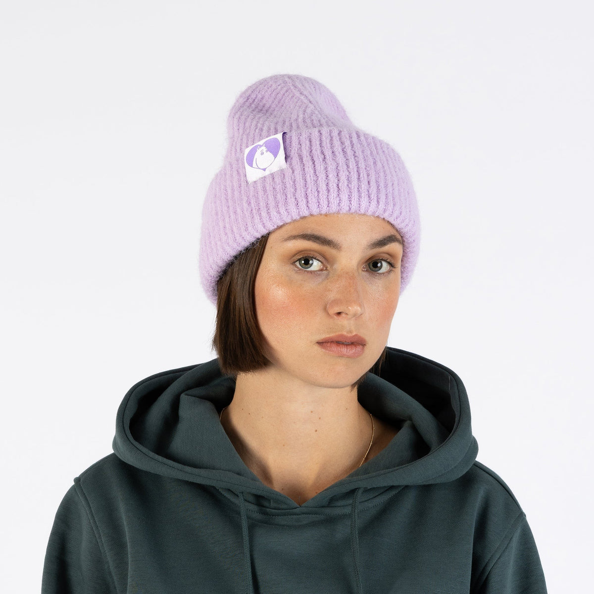 Grobstrick – Beanie Moomintroll Fluffy – Flieder – Produktansicht 4