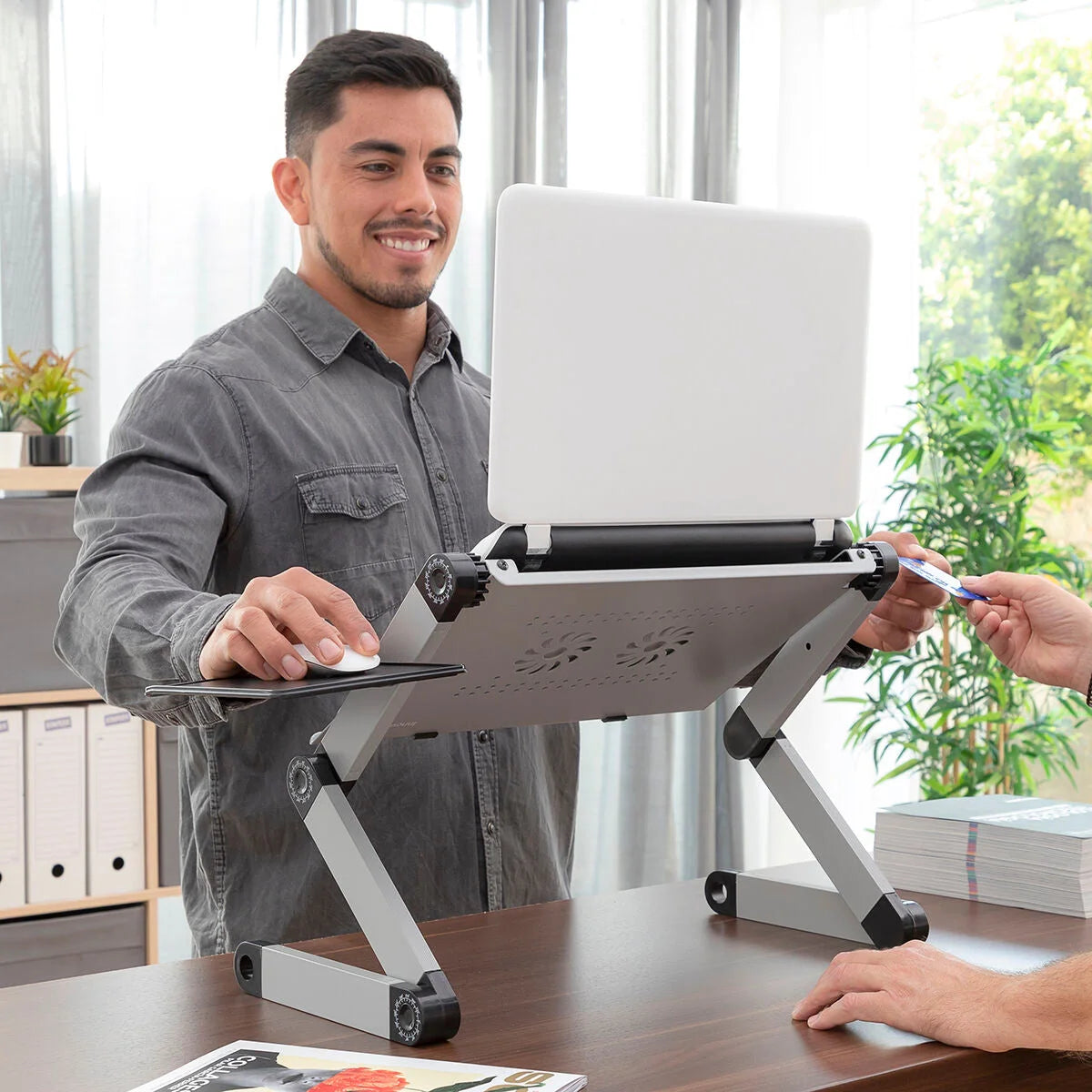 Einstellbarer Laptop-Tisch mit mehreren Positionen Omnible – Produktansicht 3