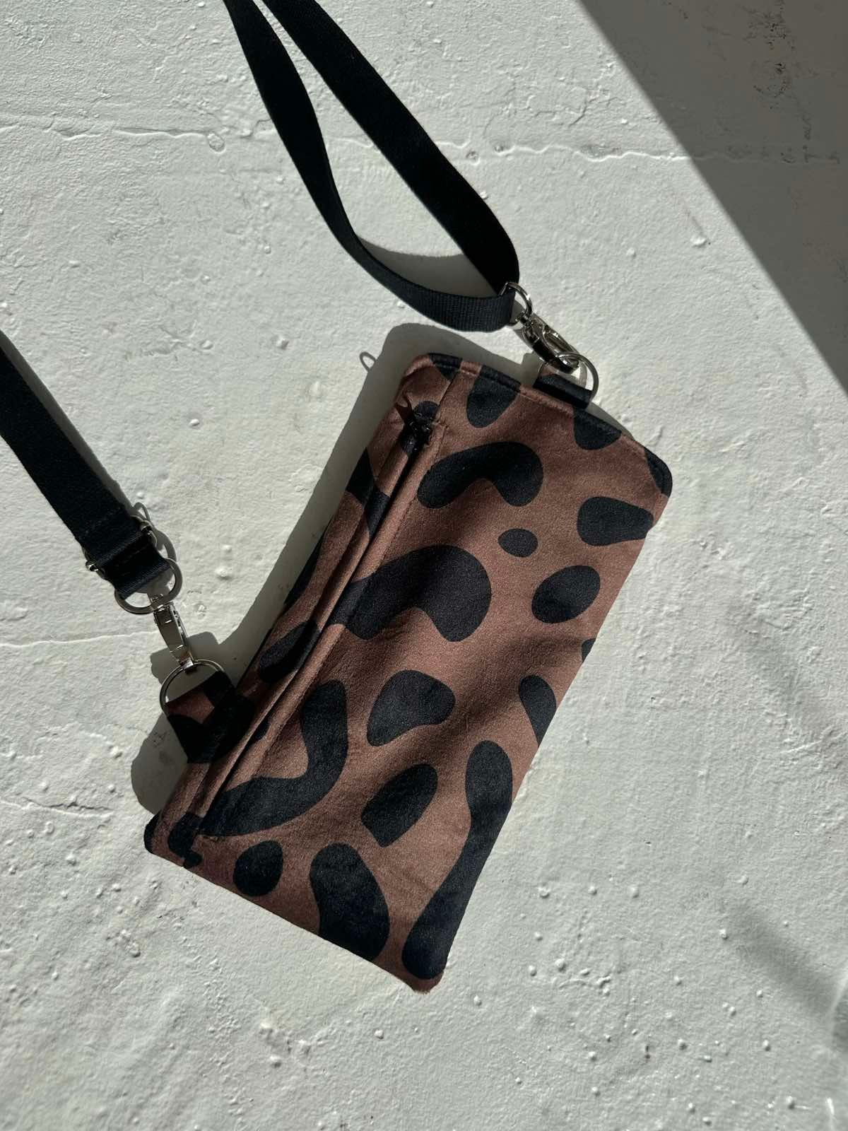 Handytasche – Classic Leopard – Produktansicht 4