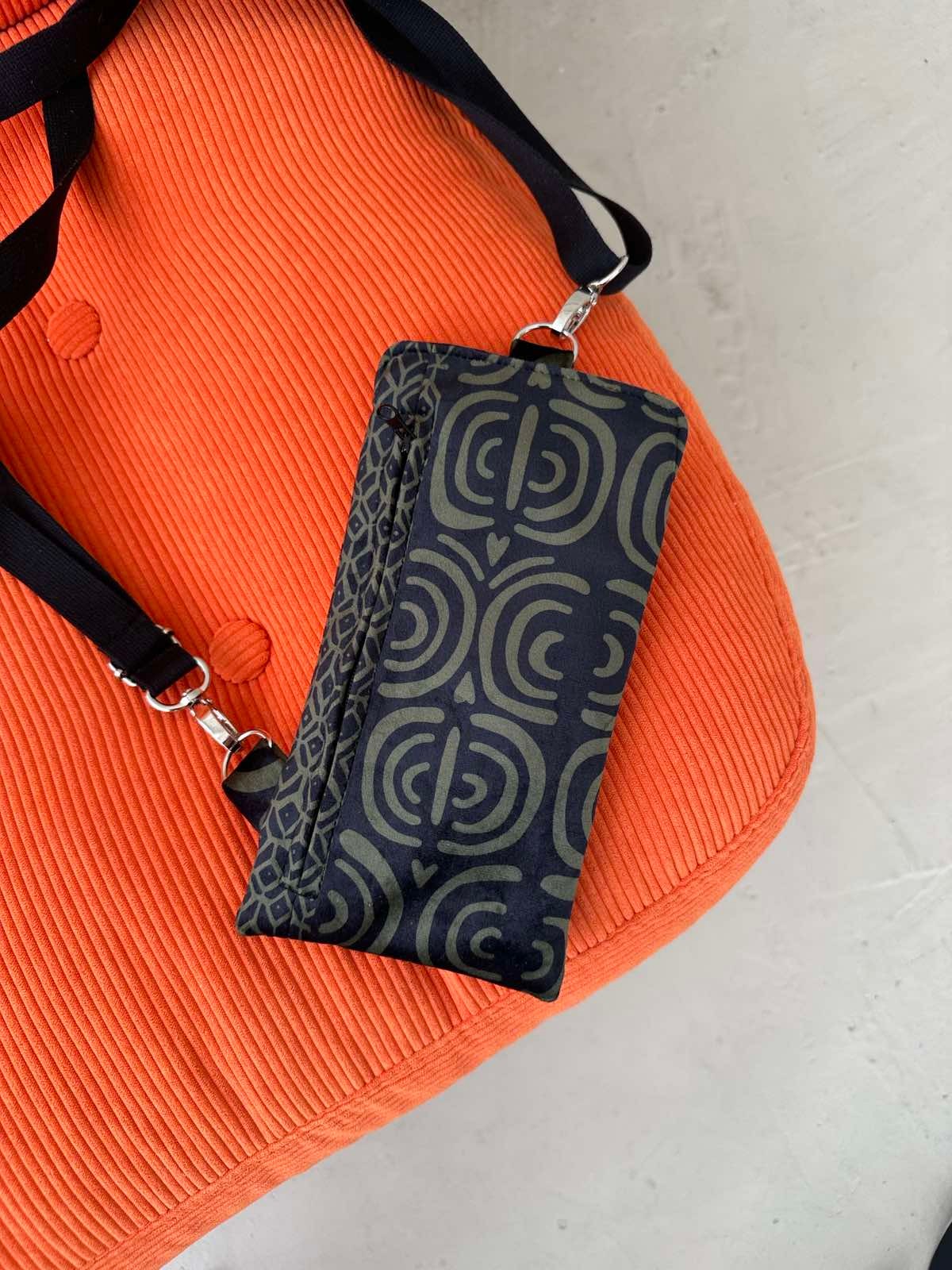 Handytasche – Khaki Muster – Produktansicht 4